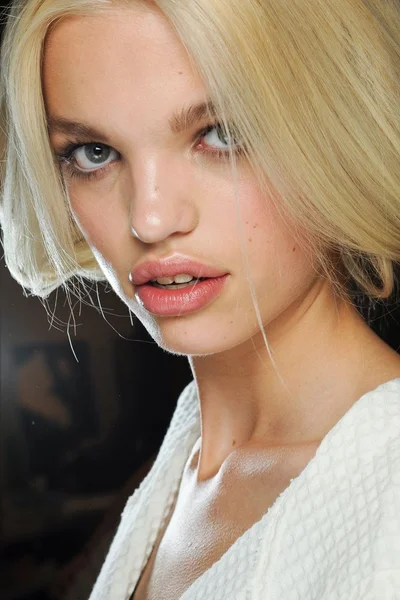 Look 7